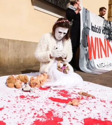 Довіра проти віри: як нові еліти воюють за душі з традиційними авторитетами