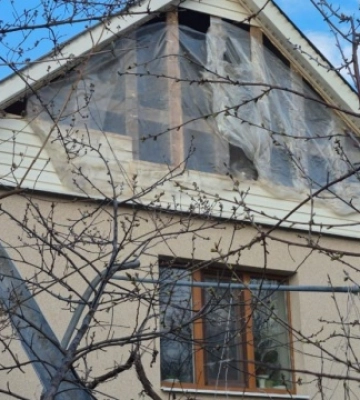 Найбільш пошкоджені п&#039;ять будинків та вікна в ліцеї: наслідки ракетного удару у громаді на Кіровоградщині