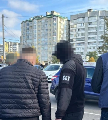 За незаконне переправлення через держкордон судитимуть керівника благодійного фонду, - прокуратура Львівщини