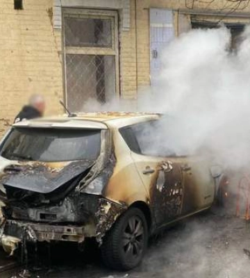 Підпал автомобіля у Голосіївському районі Києва: імовірного зловмисника затримано