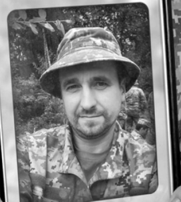 Загинув на Сумщині: у Луцьку попрощалися з Героєм Ігорем Рябушкіним