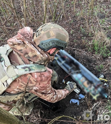 Поблизу Сум вибухотехніки поліції знешкодили бойову частину російського БпЛА
