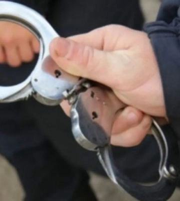 У Києві затримали депутата Житомирської облради, який за $10 тисяч обіцяв влаштувати чоловіка на роботу до держустанови