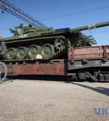 Росія активно перекидає сили на південний фронт новою залізницею через Маріуполь - військові