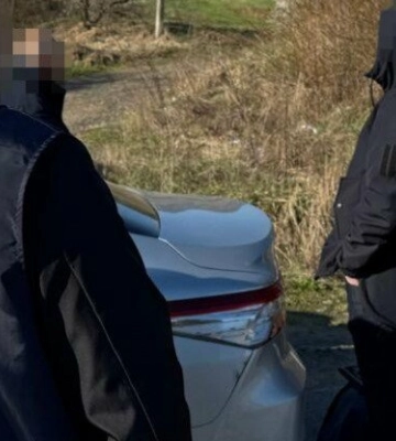 Вивозили готівку за кордон без декларування: на Львівській митниці викрили ще одну схему вимагання
