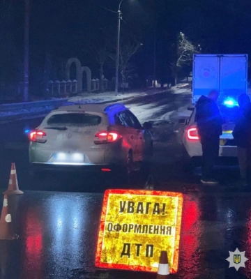 У Хмельницькому легковик на нерегульованому пішохідному переході збив людину