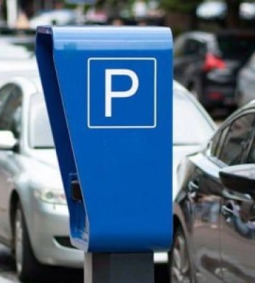 Увага, водії Ужгорода та гості міста! Завтра запрацює новий платний паркінг на Капушанській