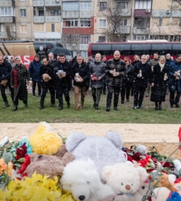 У Кривому Розі 32 іноземні дипломати вшанували пам'ять загиблих від удару РФ