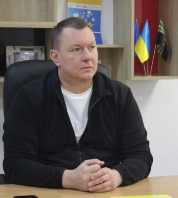 Земельные участки, внедорожник и более двух миллионов гривен заработка за год. Что декларирует семья главы Дружковской ГВА Андрея Панкова