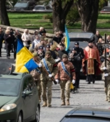 В Ужгороді попрощалися із загиблим захисником Віктором Сабіровим