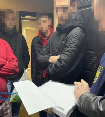 У Дніпрі депутата міськради із поплічниками викрито у привласненні 7,5 млн гр бюджетних коштів. ФОТО