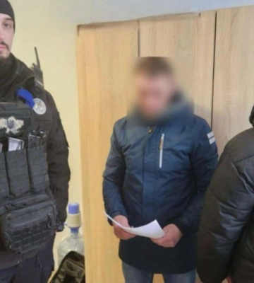 У Дніпрі чоловік обікрав кав'ярню: зловмиснику повідомили про підозру