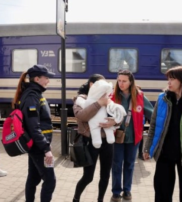 Сьогодні до Мукачева прибув черговий евакуаційний потяг із Донеччини