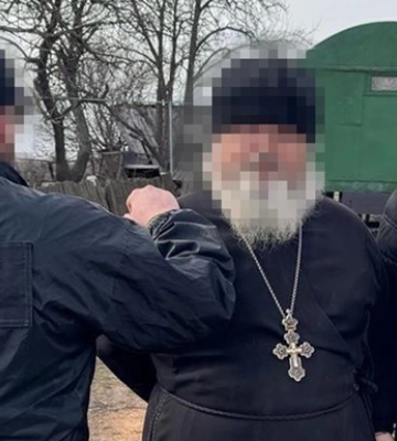 Клирик УПЦ МП корректировал удары по Украине в обмен на "эвакуацию" в РФ