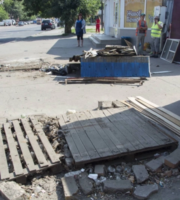 Встановлені незаконно та псують зовнішній вигляд: У Миколаєві приберуть ще пʼять кіосків, три платіжних термінали та два&amp;hellip;