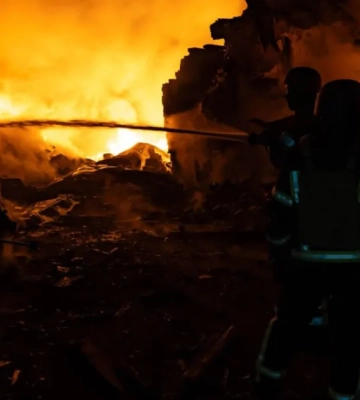 У КМВА повідомили про наслідки нічної атаки по Києву: в повітряному просторі столиці було 30 БпЛА