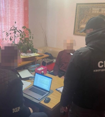 Привласнили державне майно у Рівному на понад 20 млн грн –підозрюють службових осіб Укрпрофтуру та Федерації профспілок