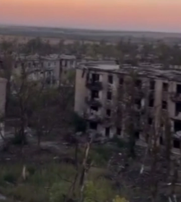 Кадри зруйнованої Красногорівки: місто перетворено на мертві руїни
