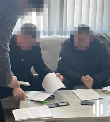 ДБР викрило керівників «Укрпрофтуру» та Федерації профспілок на привласненні держмайна