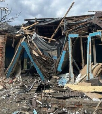 Последствия вражеских ударов БпЛА по Чугуеву: пострадала женщина, повреждены дома, церковь и неработающее предприятие.&amp;hellip;