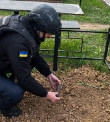 На миколаївському кладовищі знайшли боєприпас часів минулих війн