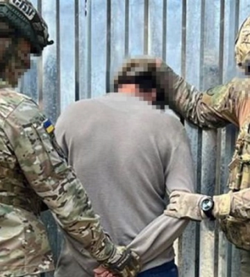 Учора ввечері армія РФ з дрона атакувала Антонівку, є поранений