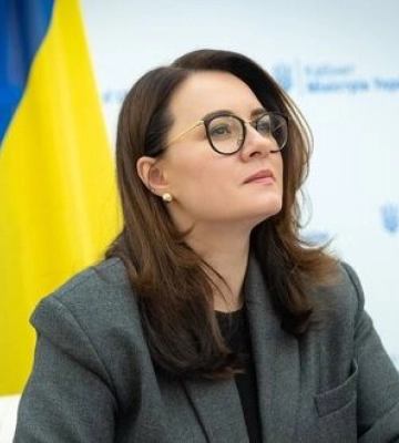 Преподавательский оклад $6000. Арьева возмутил размер зарплаты Свириденко в KSE — Милованов ответил