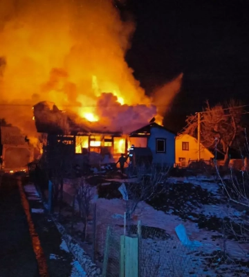 Пожежа на Львівщині: вогонь знищив житловий будинок і господарські споруди