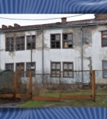 У Рівному вирішують долю аварійної будівлі біля проспекту Миру