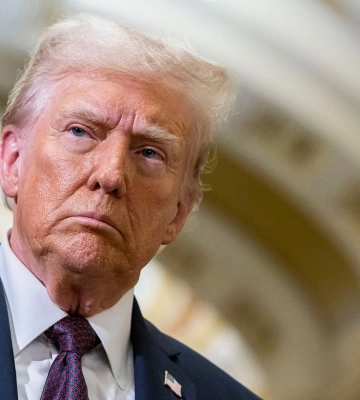 Трамп толкает мир в кризис? Почему страх торговой войны обваливает фондовые рынки Трамп толкает мир в кризис? Почему страх торговой войны обваливает фондовые рынки