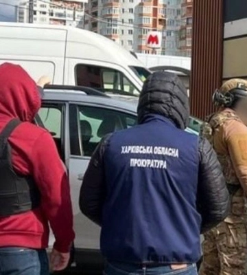 У Харкові затримали двох чоловіків за підозрою в організації каналу втечі ухилянтів за кордон