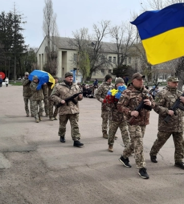 В Устинівській громаді попрощалися із загиблим на Луганщині військовим 