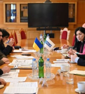 Вперше на Закарпатті із робочим візитом перебуває Верховний комісар ОБСЄ у справах національних меншин Крістоф Камп