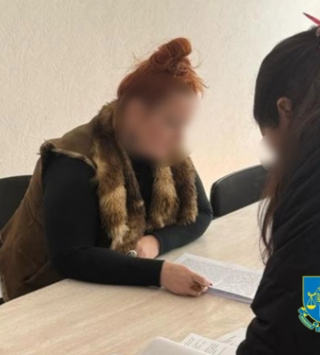 Начальницю КП «Київміськсвітло» звинувачують у збитках від закупівлі ліхтарів на 1,4 млн гривень