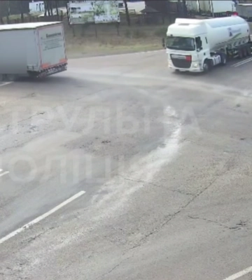 Пролетів без зупинки і створив аварійну ситуацію: на Волині оштрафували водія фури