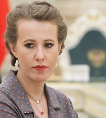 Известная российская ведущая не выходит на связь в России