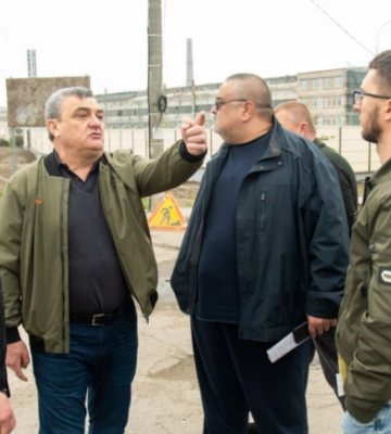 Новый “глава” Мелитополя начал карьеру с обустройства  “озера смерти” (Скрины)