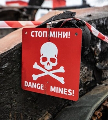 Під Харковом чоловік підірвався під час роботи у полі