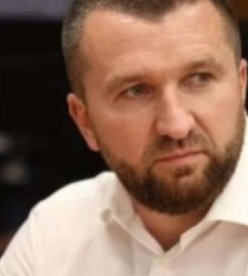 Народний депутат Іванов виявився без власного житла та авто у декларації