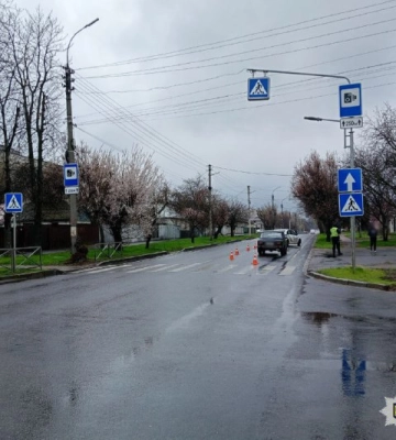 У Черкасах на переході авто збило 10-річного хлопчика. Він у лікарні