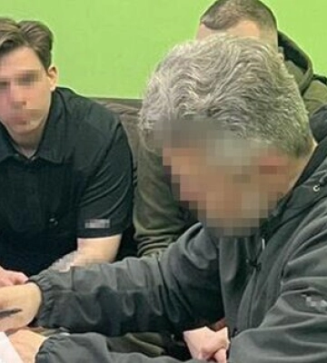 Вимагав з пораненого військового $500 за призначення інвалідності: у Краматорську затримали травматолога. ФОТО