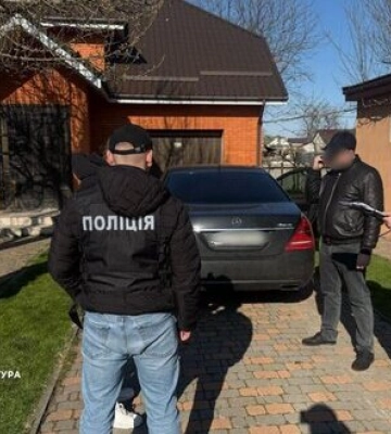 За $15 000 в ЕС: в Киеве разоблачена схема незаконной переправки военнообязанных за границу, - прокуратура. ФОТОрепортаж