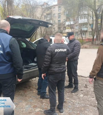Вимагав з пораненого військового $500 за призначення інвалідності: у Краматорську затримали травматолога. ФОТО