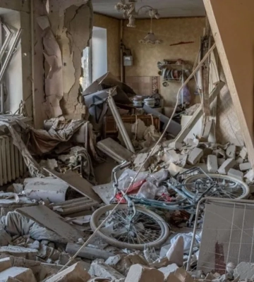 У Вовчанську війська РФ скинули з дрона вибухівку, є постраждалий