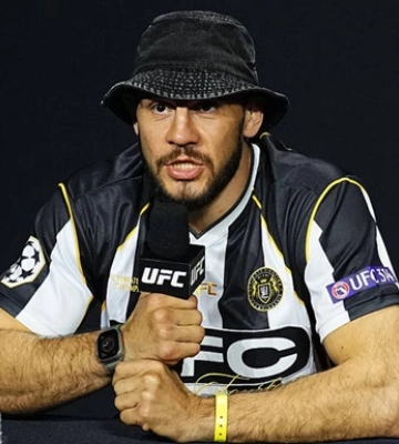 Український боєць UFC вирішив виступати під російським прапором