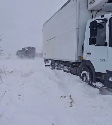 Негода паралізувала рух транспорту на Миколаївщині: режим обмеження триває