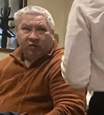 Одіозний соратник Януковича, якого рівно рік тому затримувала СБУ, відпочиває в ресторані в центрі Києва Одіозний соратник Януковича, якого рівно рік тому затримувала СБУ, відпочиває в ресторані в центрі Києва