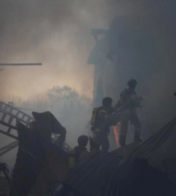 ДСНС: у Києві пожежі, які виникли через атаку РФ, ліквідовані
