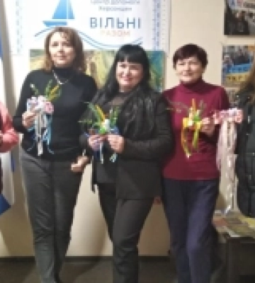 В Івано-Франківську херсонці створили великодні прикраси й поділилися спогадами про дім