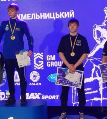Херсонські борці здобули бронзові нагороди на національних змаганнях